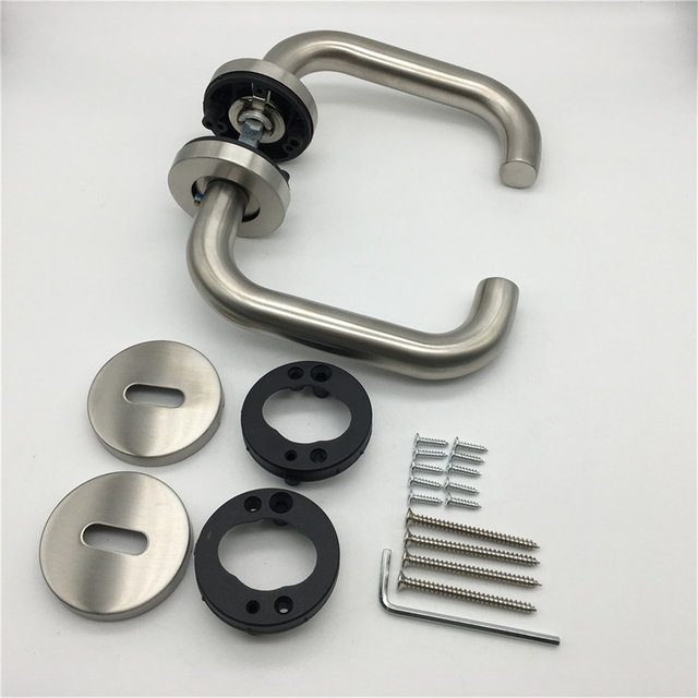 China polished chrome lever door handles manufacturers, polished chrome